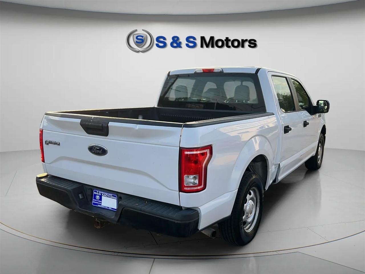 Ford F-150 XLT 2WD SuperCrew 5.5' Box 2017