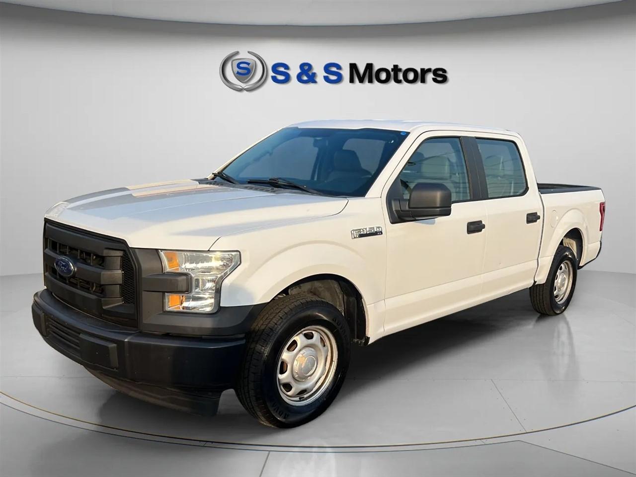 Ford F-150 XLT 2WD SuperCrew 5.5' Box 2017