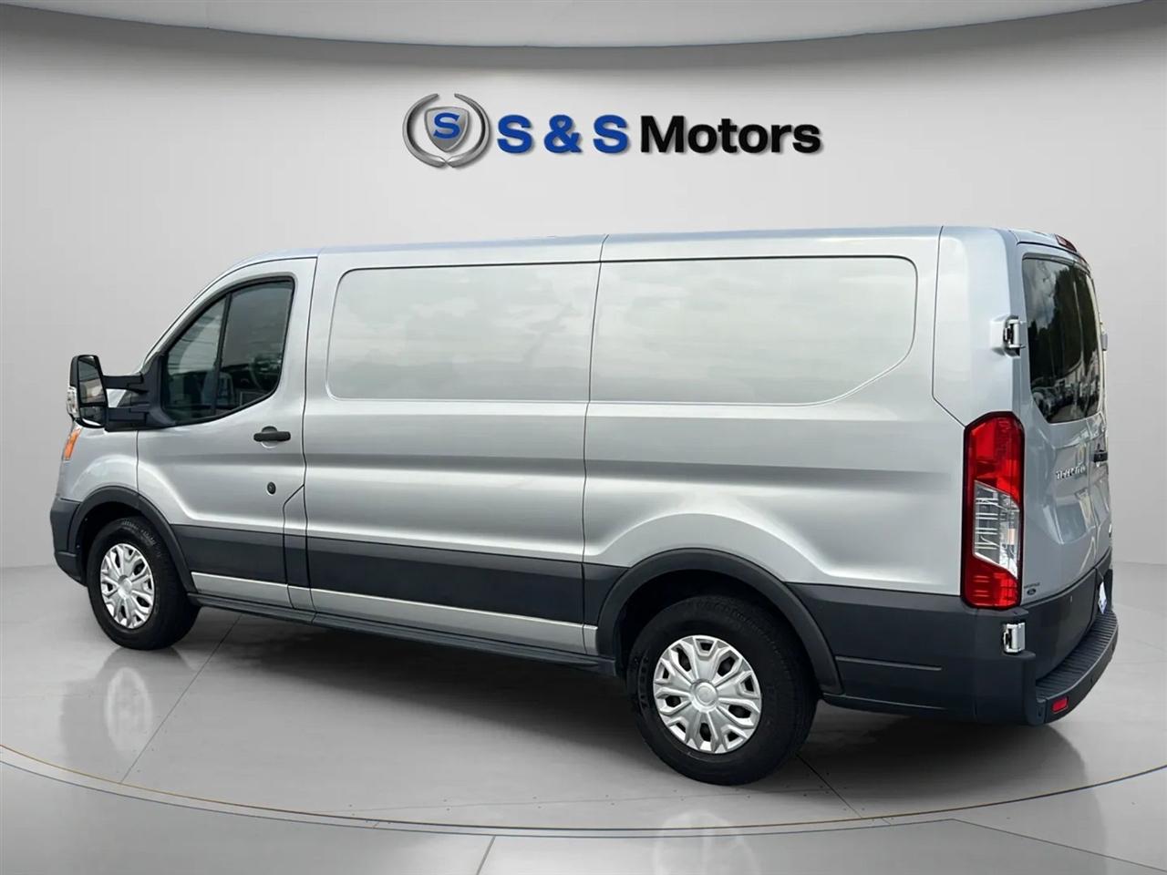 Ford Transit Cargo Van T-150 130" Low Rf 8670 GVWR RWD 2020