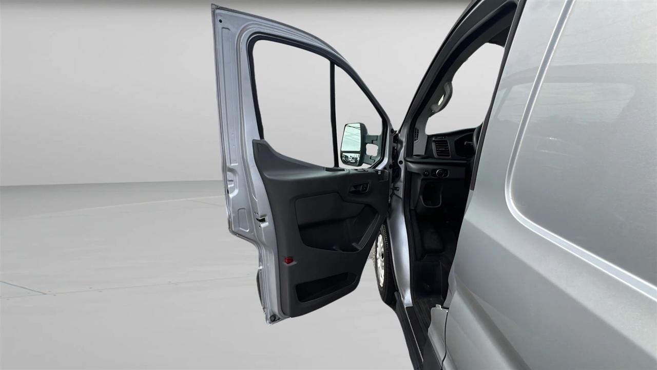 Ford Transit Cargo Van T-150 130" Low Rf 8670 GVWR RWD 2020