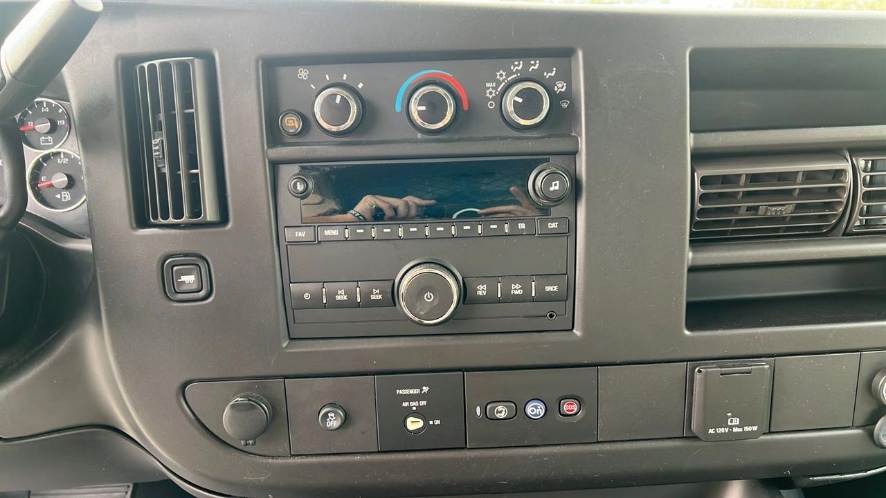 Chevrolet Express Cargo Van RWD 2500 135" 2018