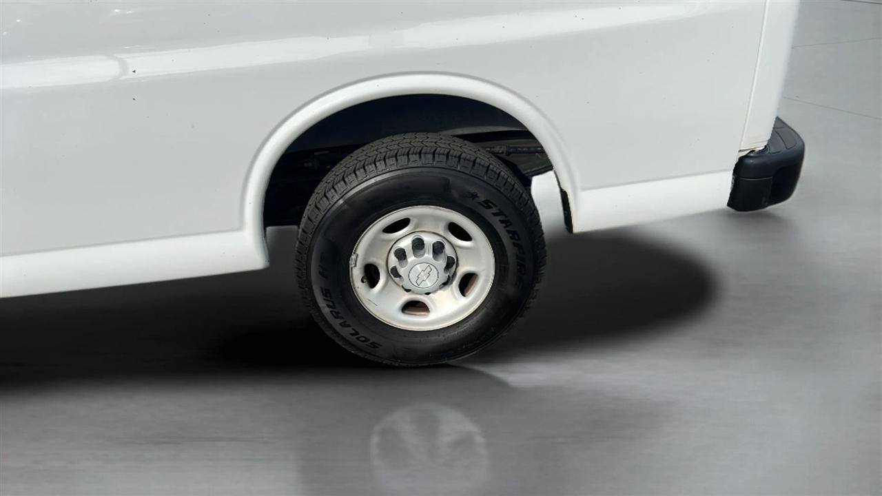 Chevrolet Express Cargo Van RWD 2500 135" 2018