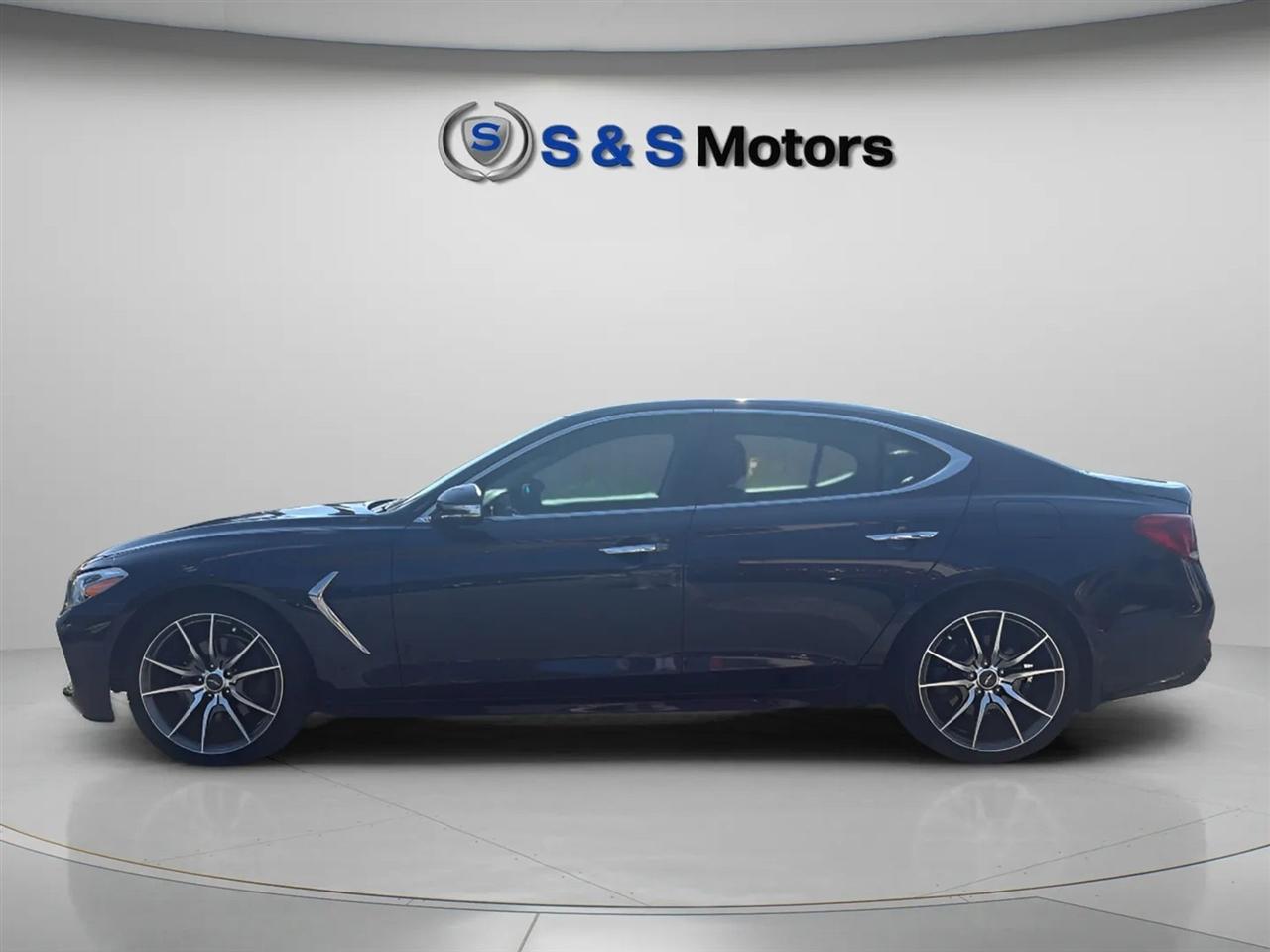 Genesis G70 2.0T Advanced RWD 2019