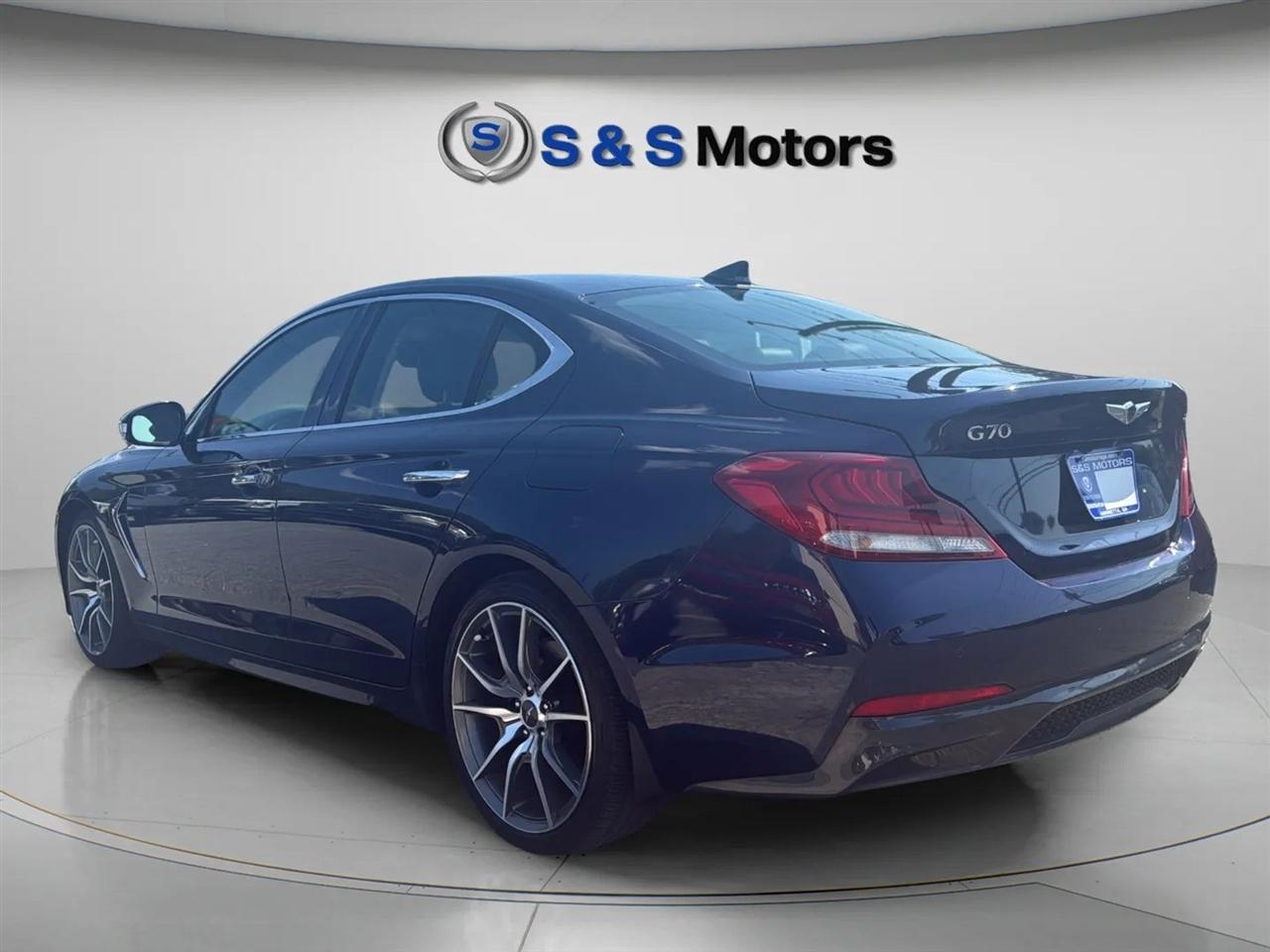 Genesis G70 2.0T Advanced RWD 2019