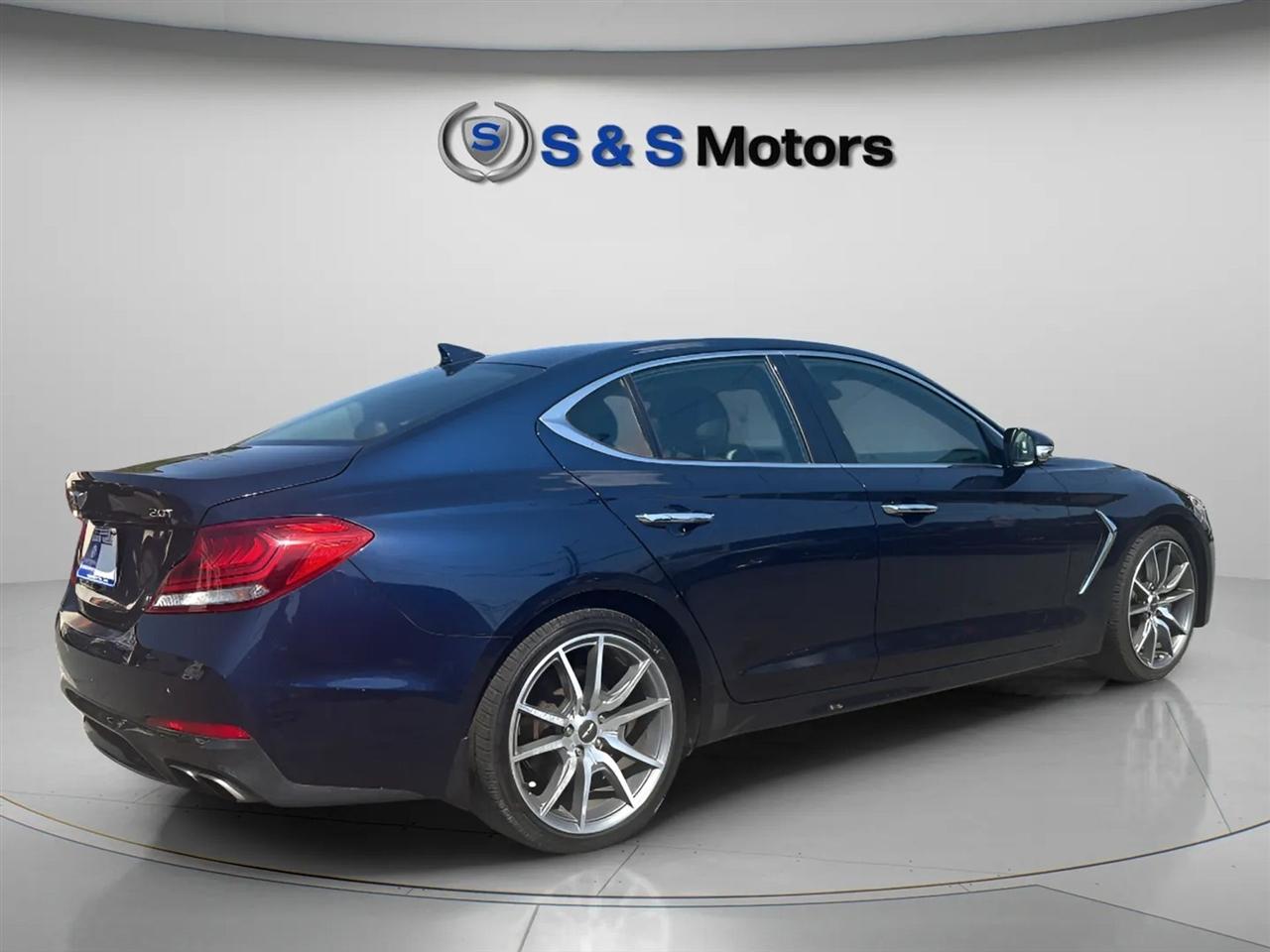 Genesis G70 2.0T Advanced RWD 2019