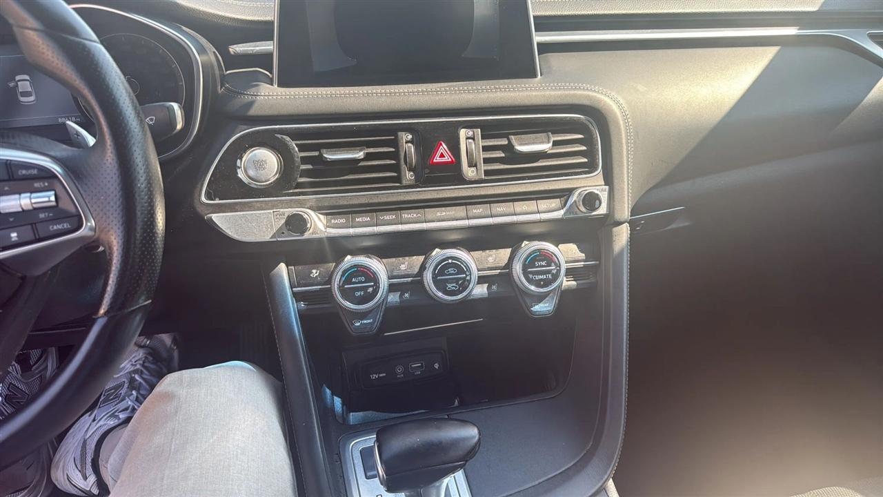 Genesis G70 2.0T Advanced RWD 2019