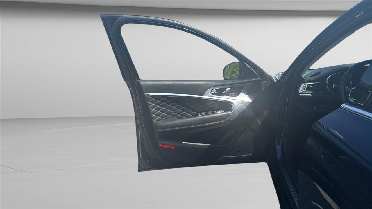 Genesis G70 2.0T Advanced RWD 2019