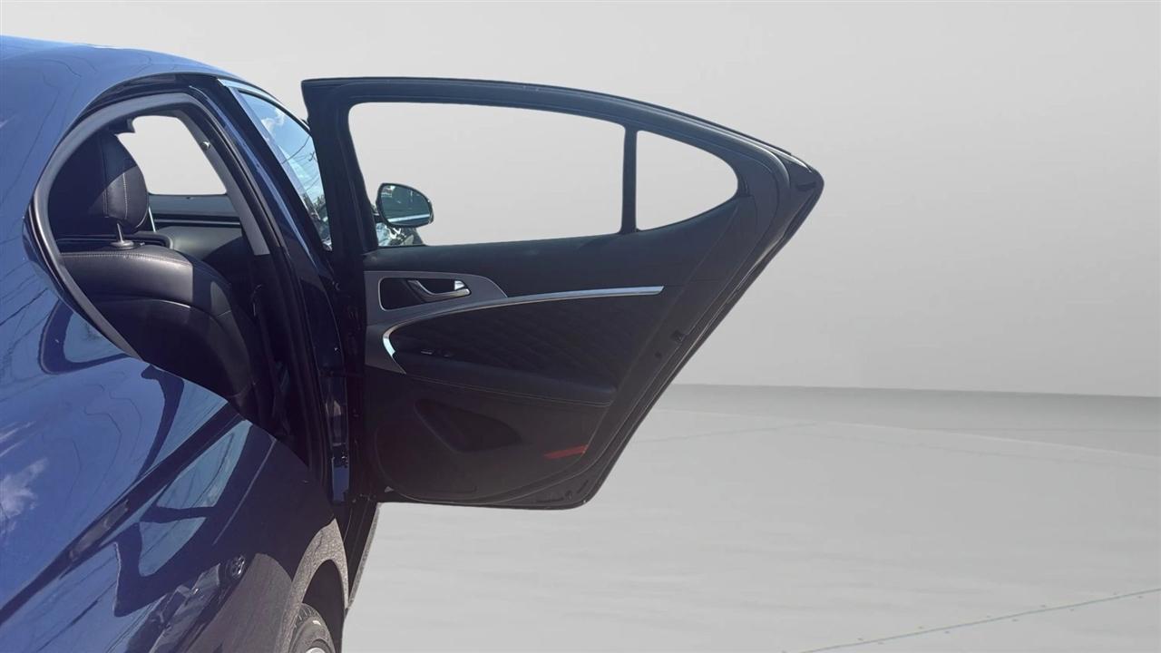 Genesis G70 2.0T Advanced RWD 2019