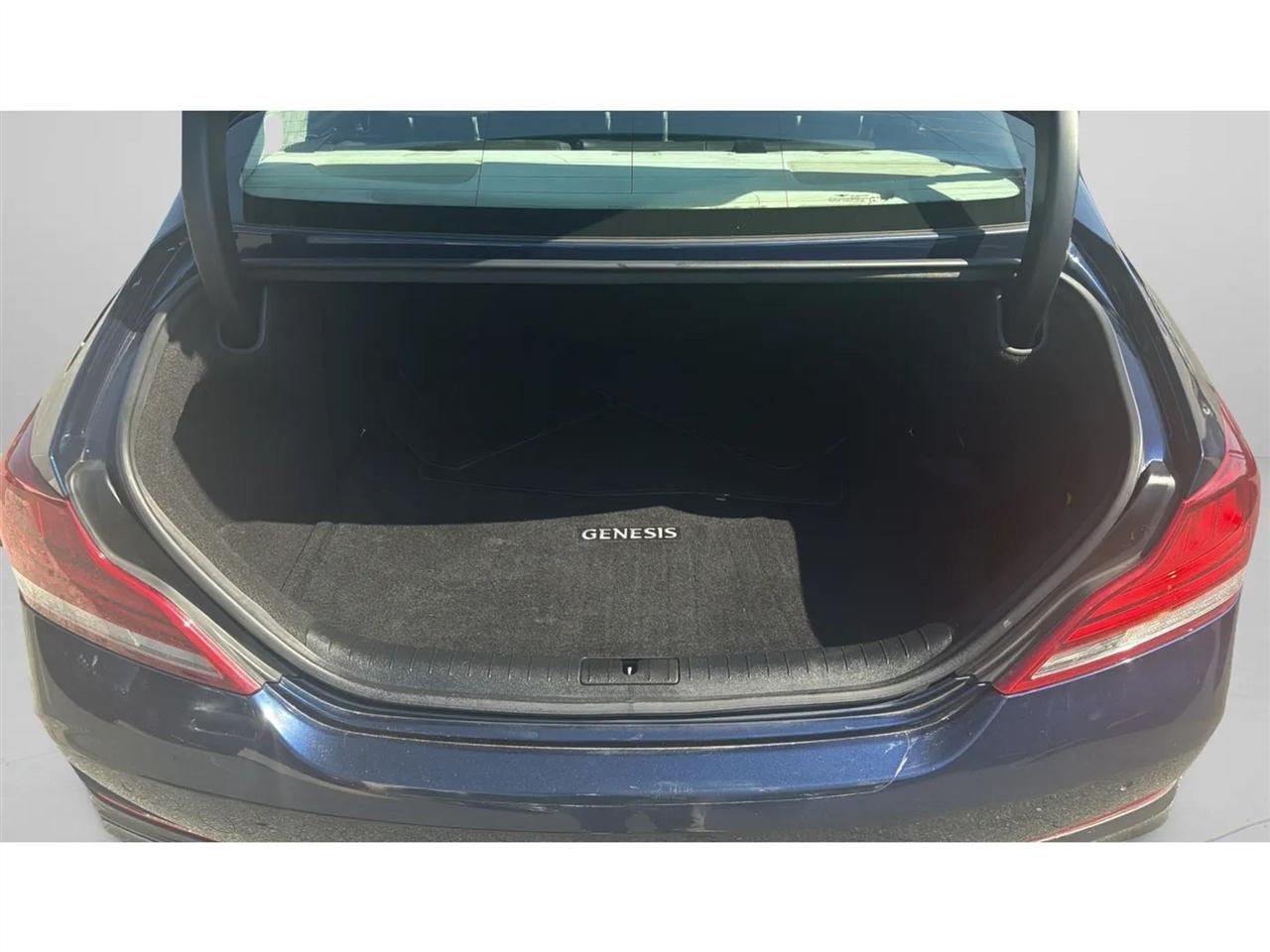 Genesis G70 2.0T Advanced RWD 2019