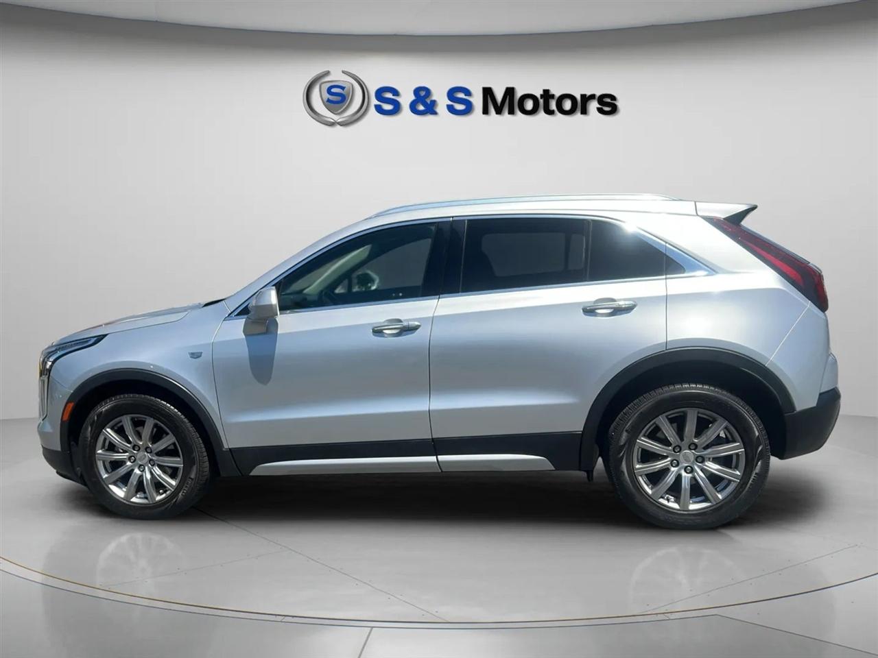 Cadillac XT4 FWD 4dr Premium Luxury 2020