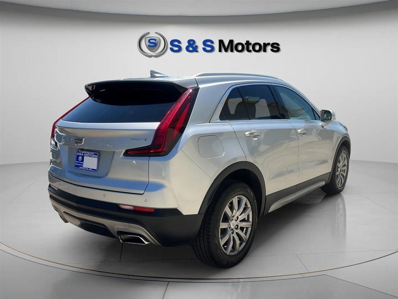 Cadillac XT4 FWD 4dr Premium Luxury 2020