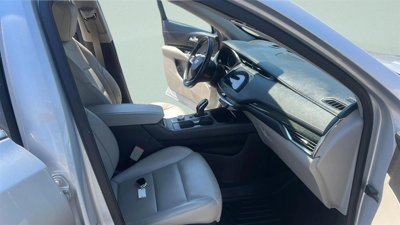 Cadillac XT4 FWD 4dr Premium Luxury 2020