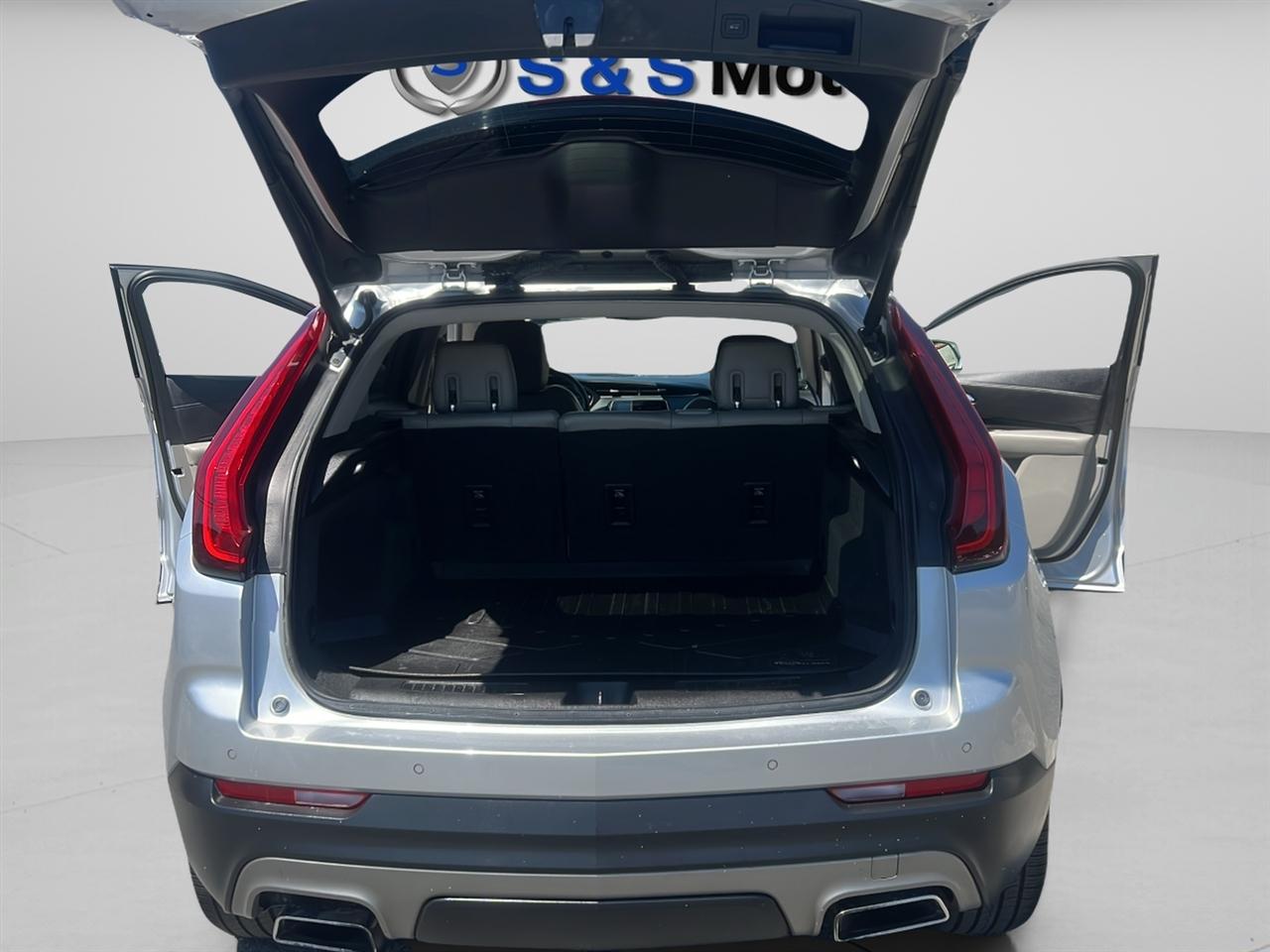 Cadillac XT4 FWD 4dr Premium Luxury 2020