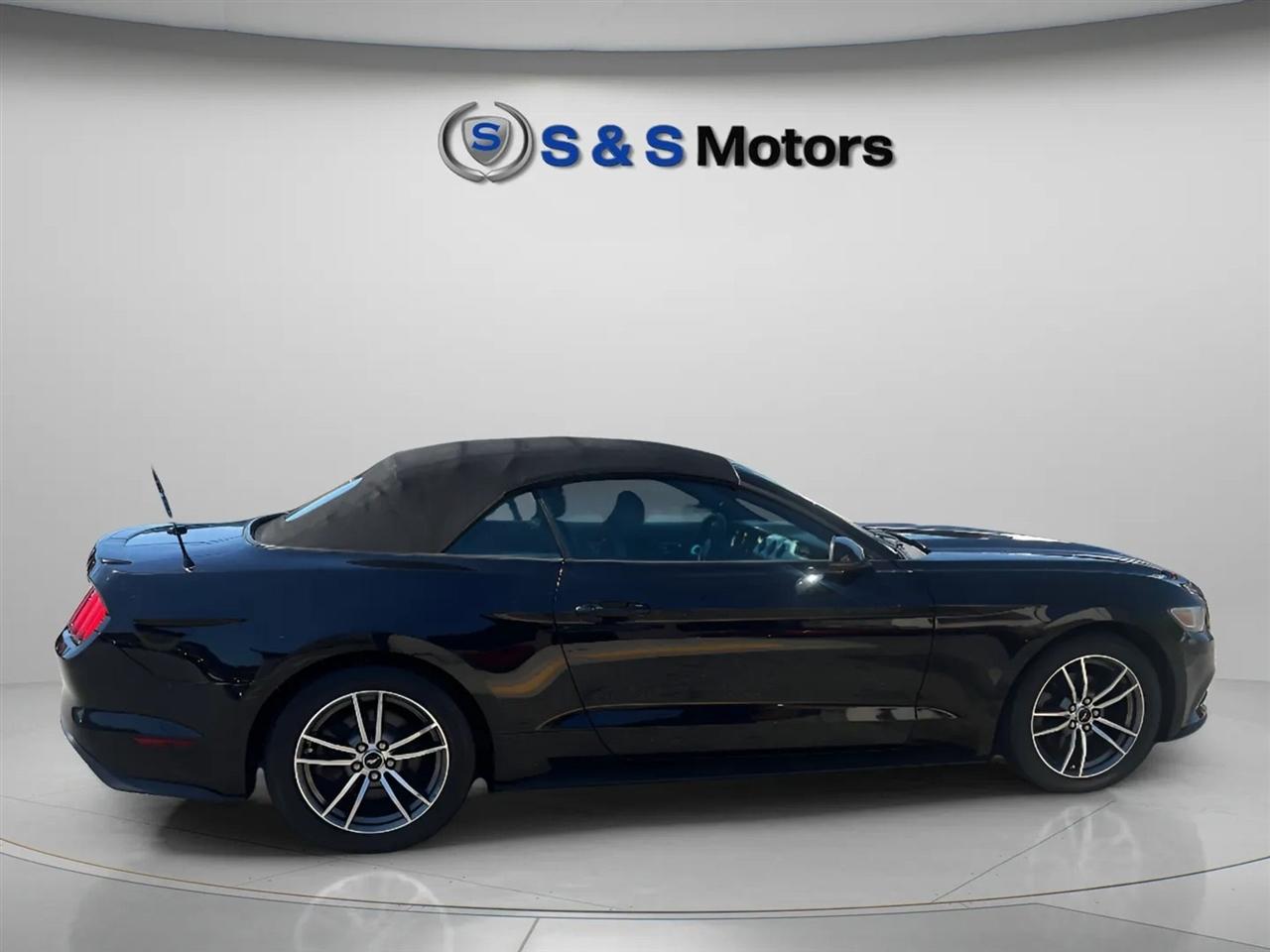 Ford Mustang 2dr Conv EcoBoost Premium 2016