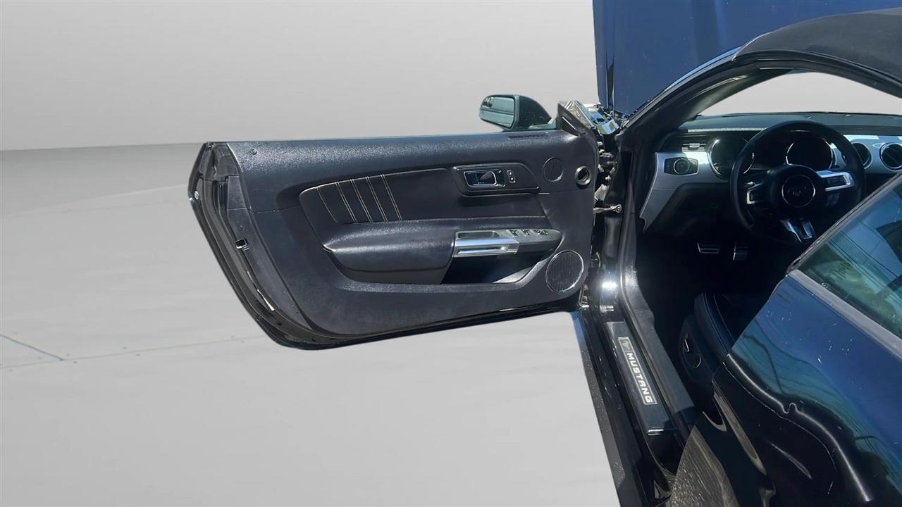 Ford Mustang 2dr Conv EcoBoost Premium 2016