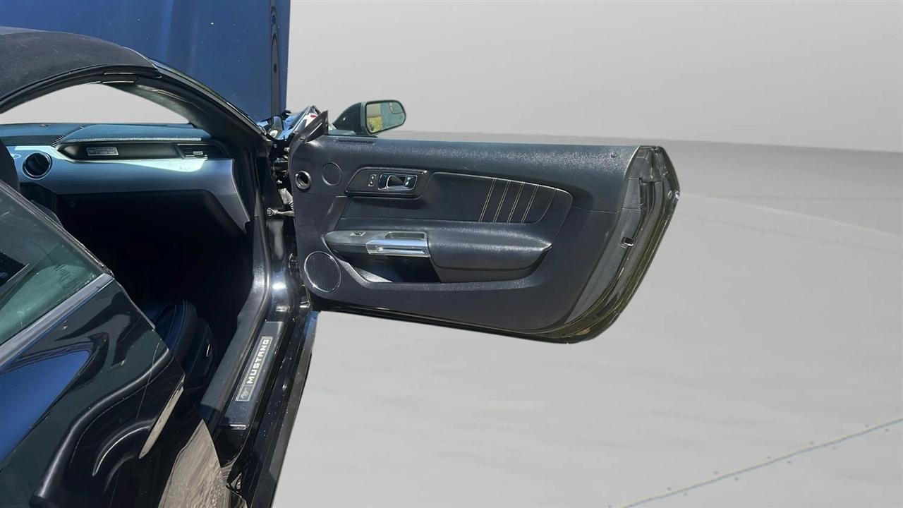 Ford Mustang 2dr Conv EcoBoost Premium 2016