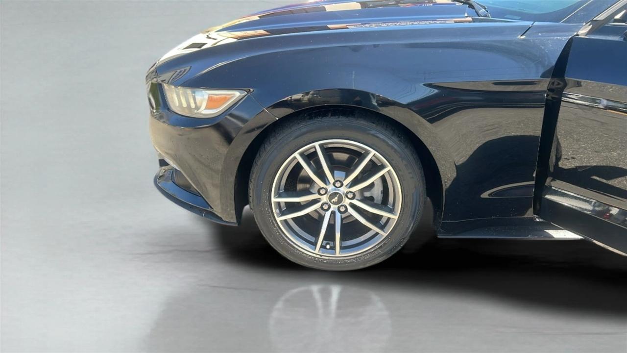 Ford Mustang 2dr Conv EcoBoost Premium 2016