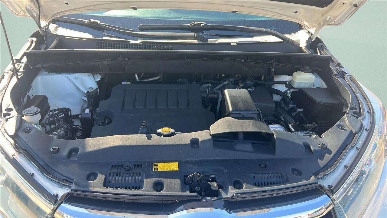 Toyota Highlander AWD 4dr V6 XLE (Natl) 2015