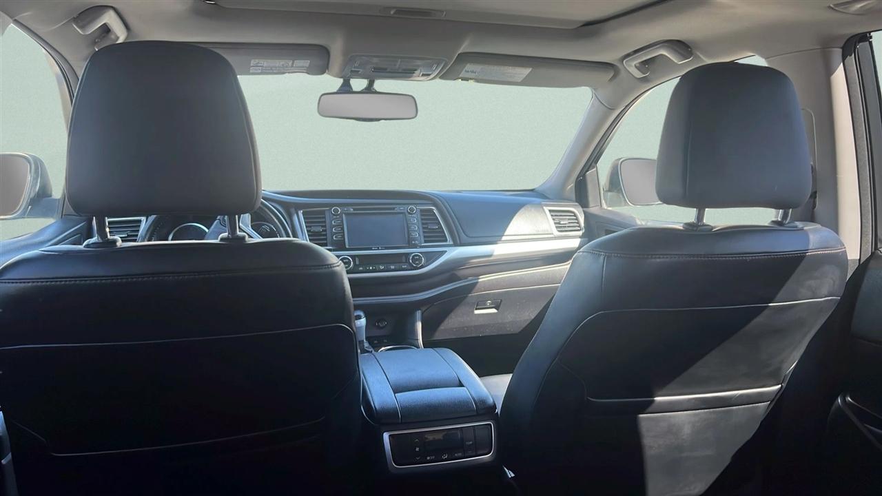 Toyota Highlander AWD 4dr V6 XLE (Natl) 2015