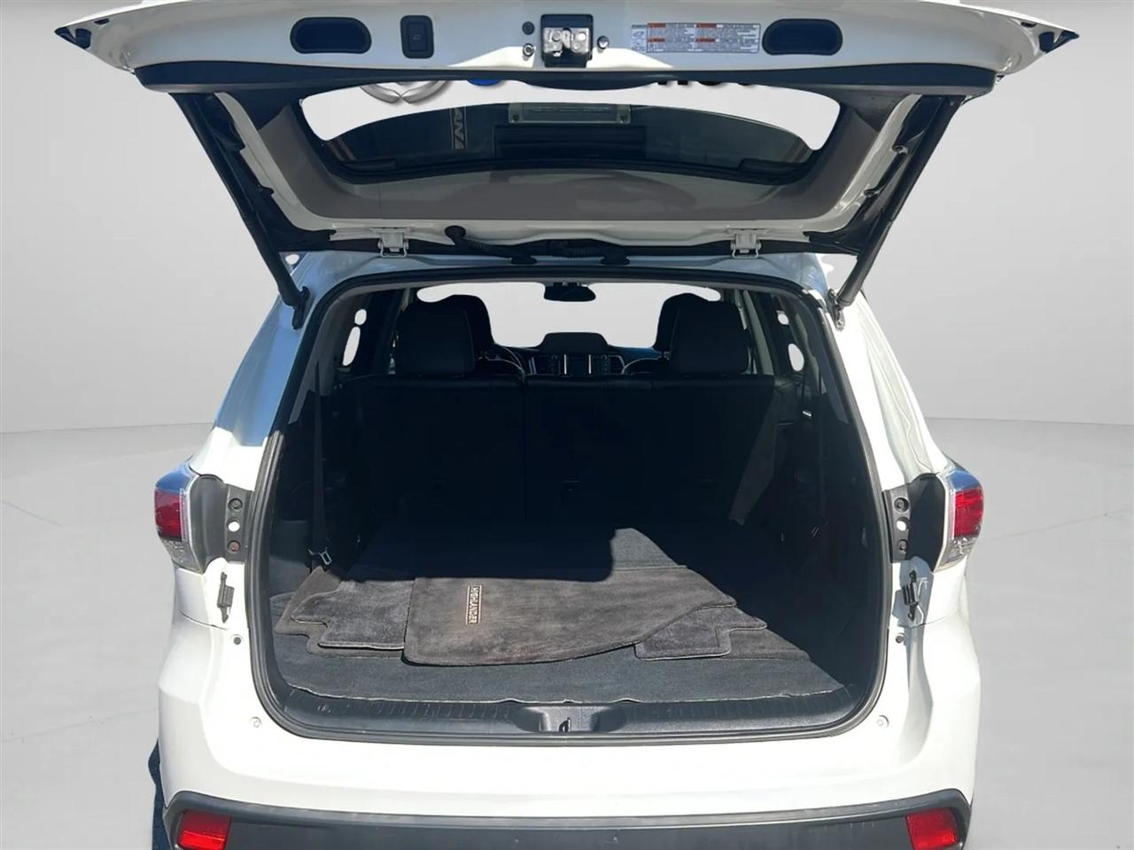 Toyota Highlander AWD 4dr V6 XLE (Natl) 2015