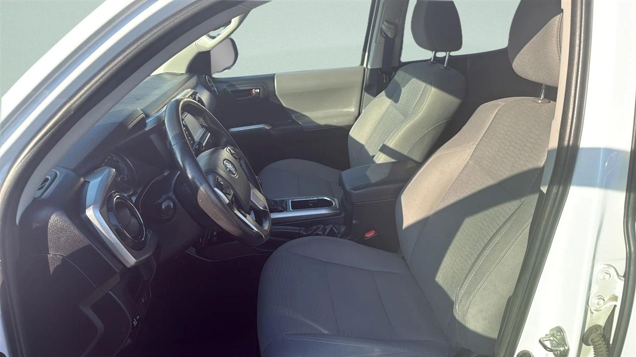 Toyota Tacoma TRD Off Road Double Cab 5' Bed V6 4x2 AT (Natl) 2018