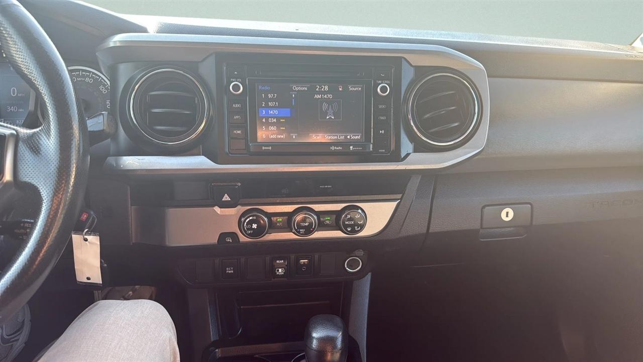 Toyota Tacoma TRD Off Road Double Cab 5' Bed V6 4x2 AT (Natl) 2018