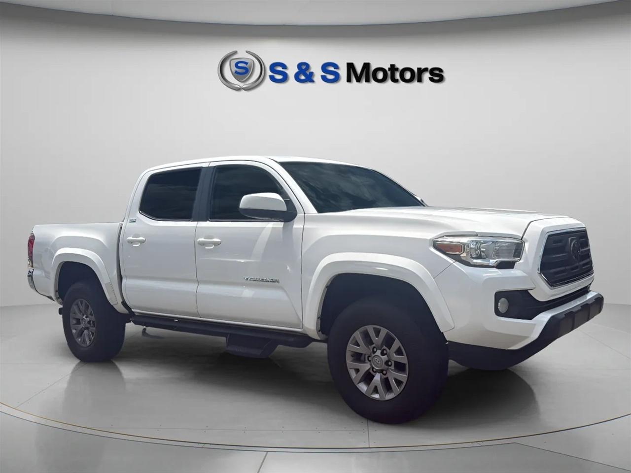 Toyota Tacoma TRD Off Road Double Cab 5' Bed V6 4x2 AT (Natl) 2018