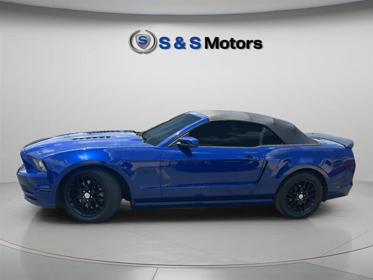 Ford Mustang 2dr Conv GT 2013