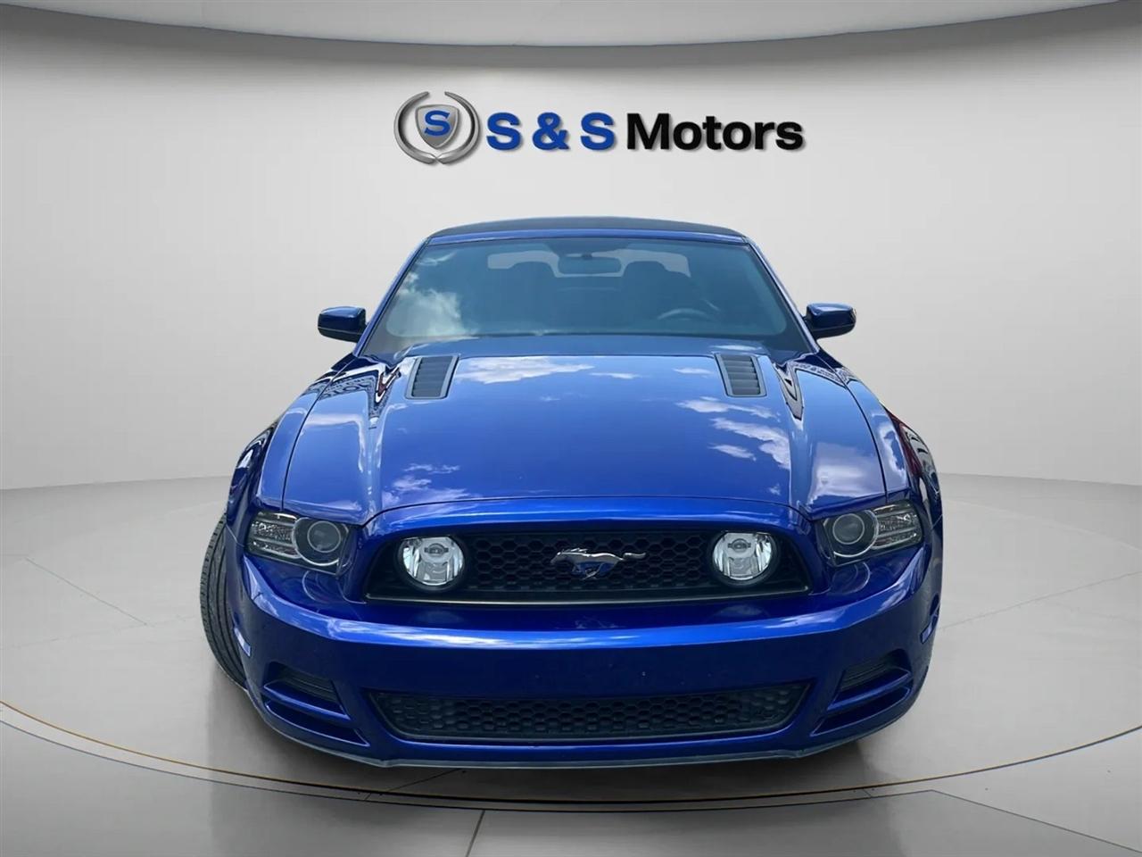 Ford Mustang 2dr Conv GT 2013