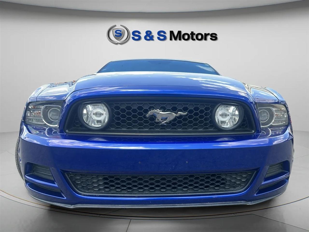 Ford Mustang 2dr Conv GT 2013