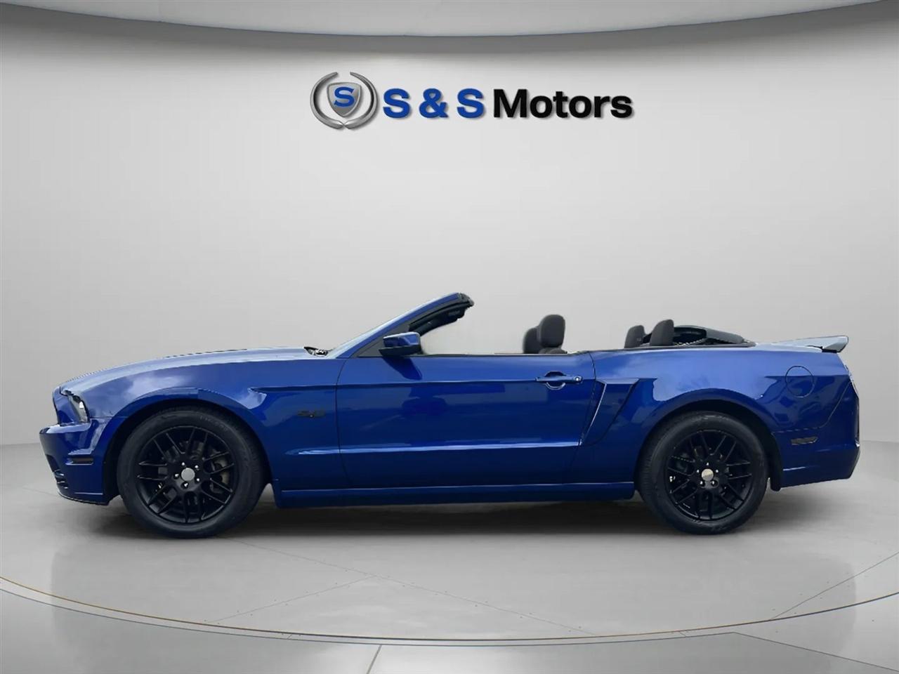 Ford Mustang 2dr Conv GT 2013