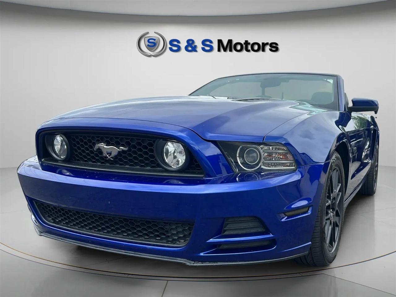 Ford Mustang 2dr Conv GT 2013