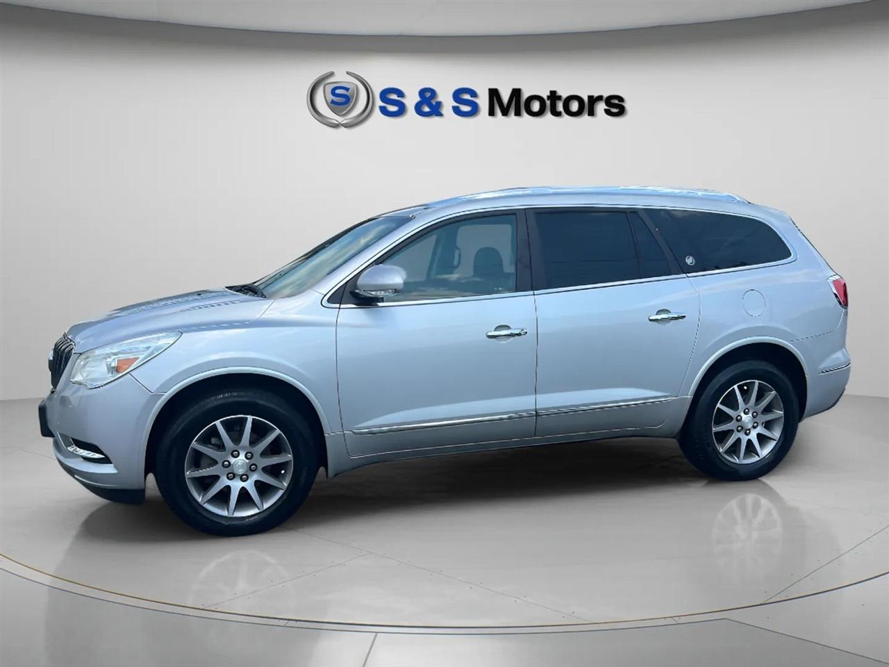 Buick Enclave FWD 4dr Leather 2017