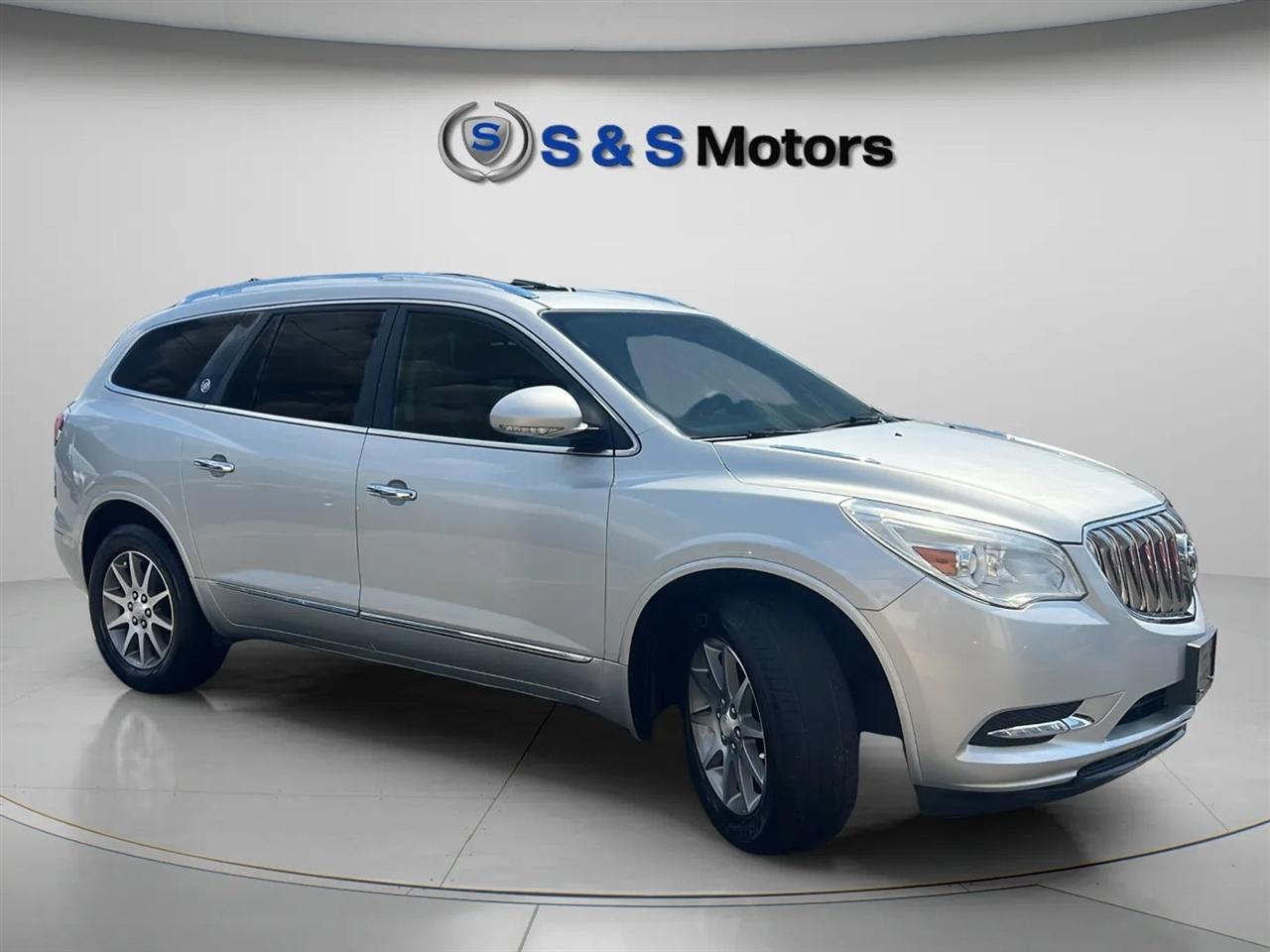 Buick Enclave FWD 4dr Leather 2017