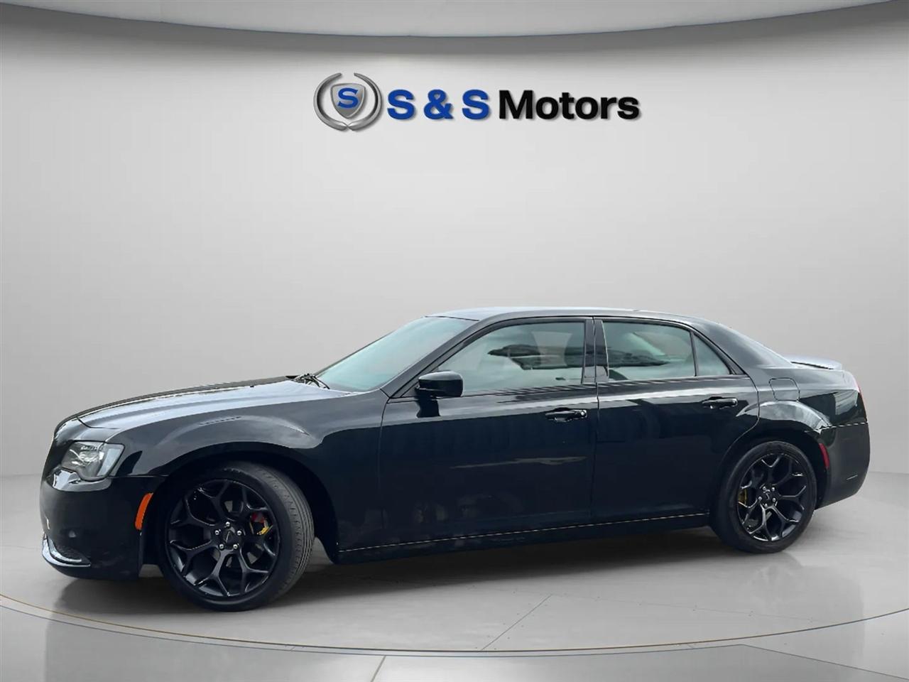 Chrysler 300 Touring RWD 2019