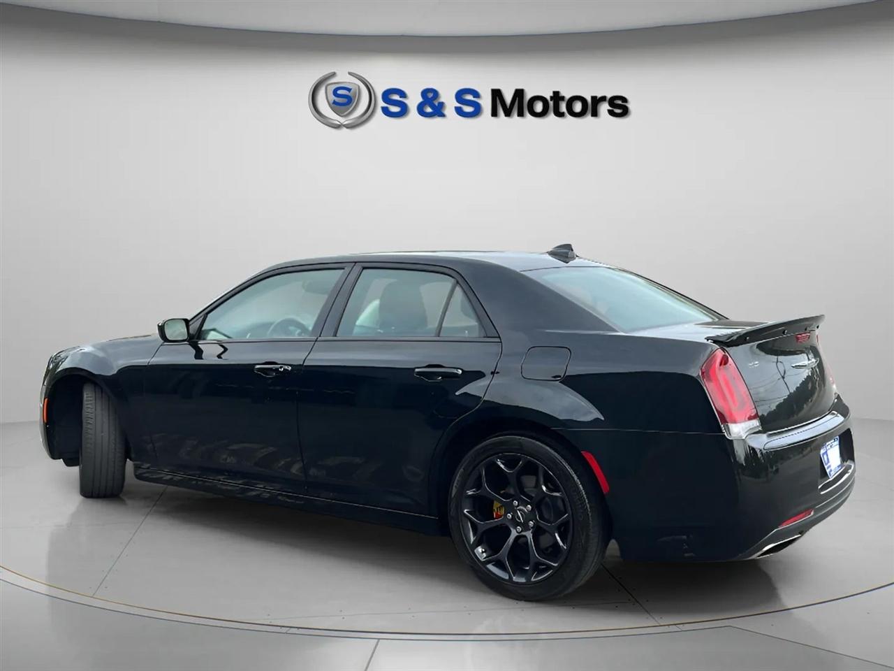 Chrysler 300 Touring RWD 2019