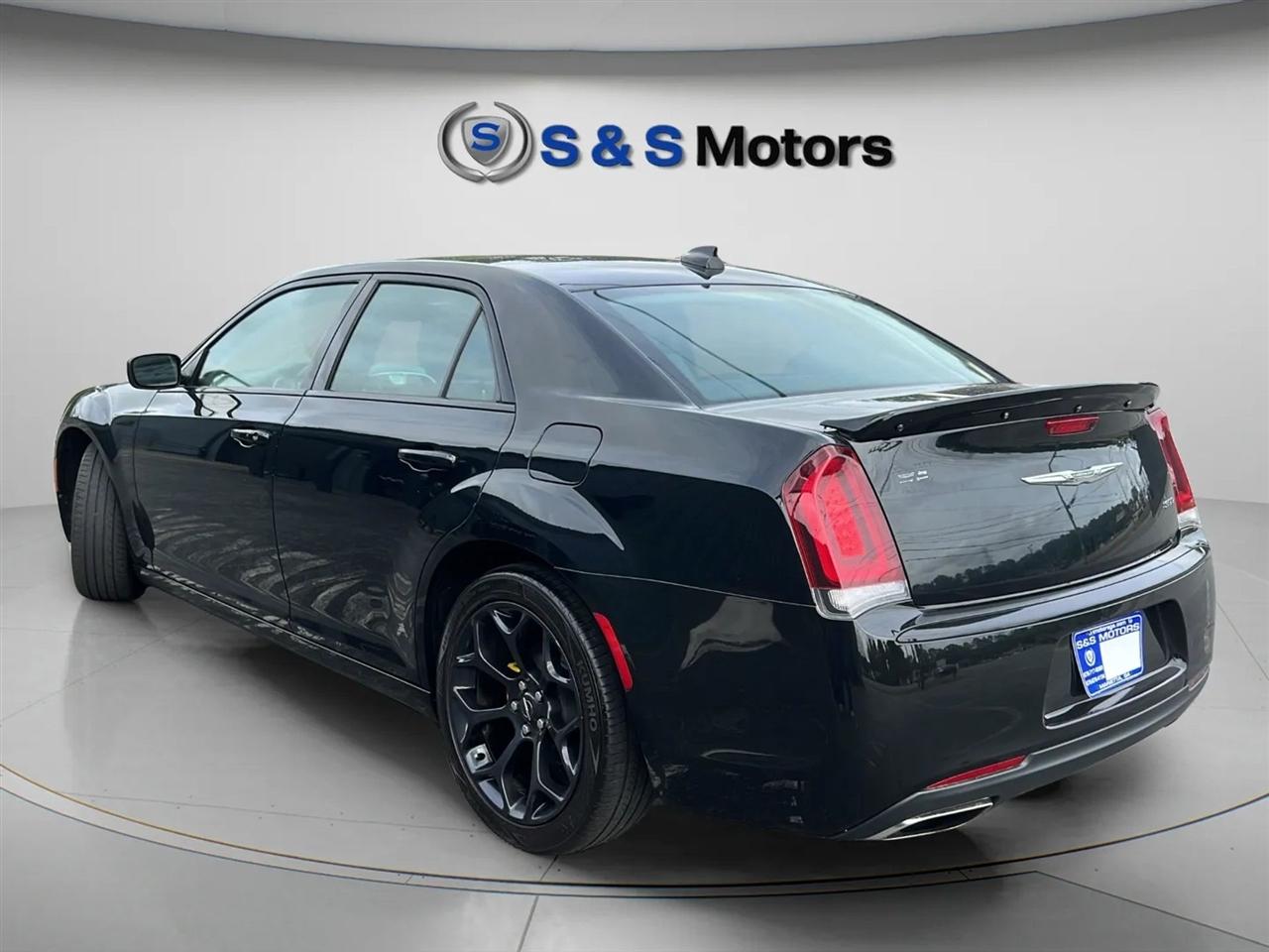 Chrysler 300 Touring RWD 2019