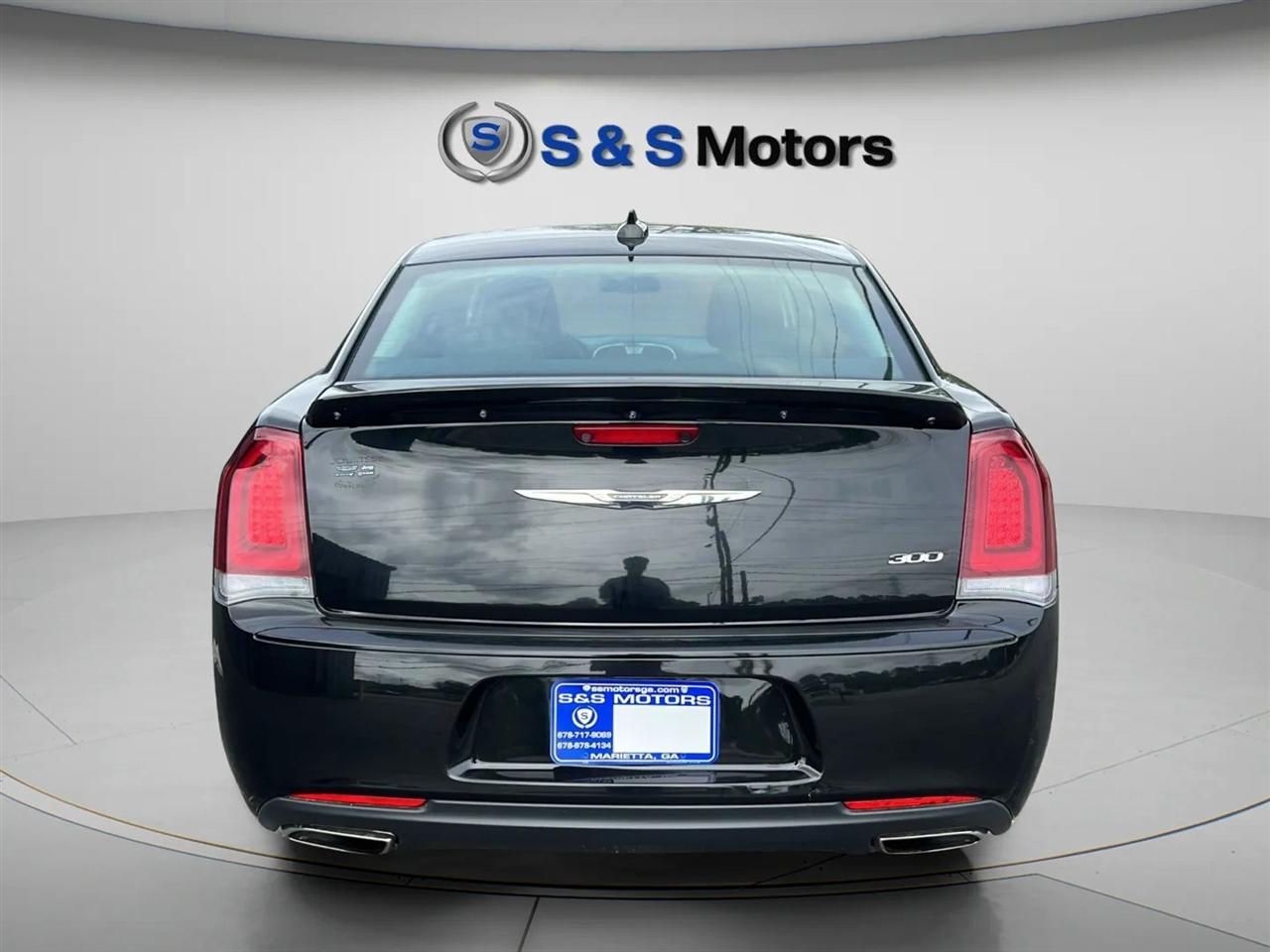 Chrysler 300 Touring RWD 2019