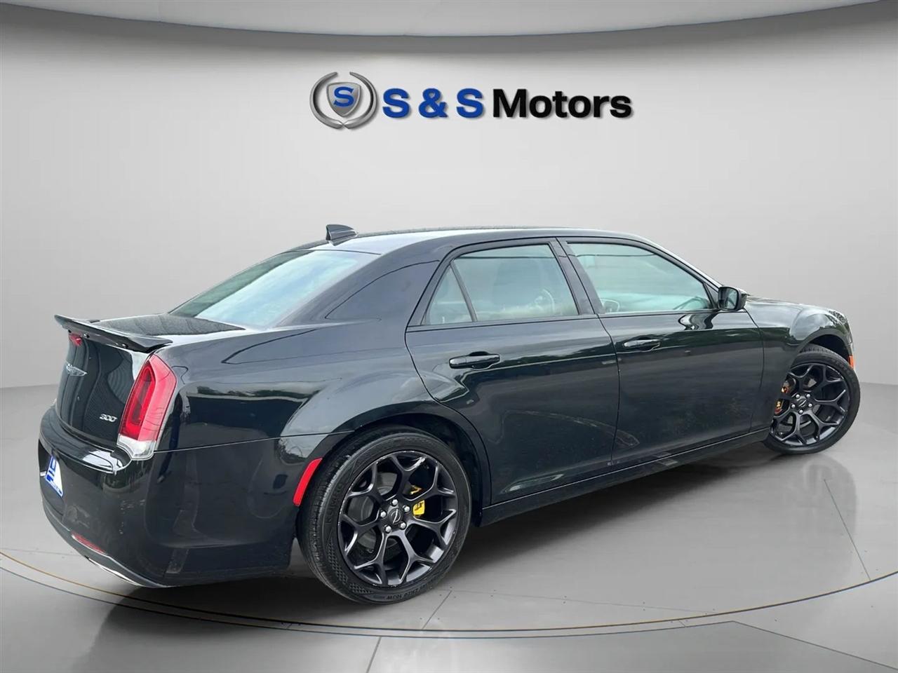 Chrysler 300 Touring RWD 2019