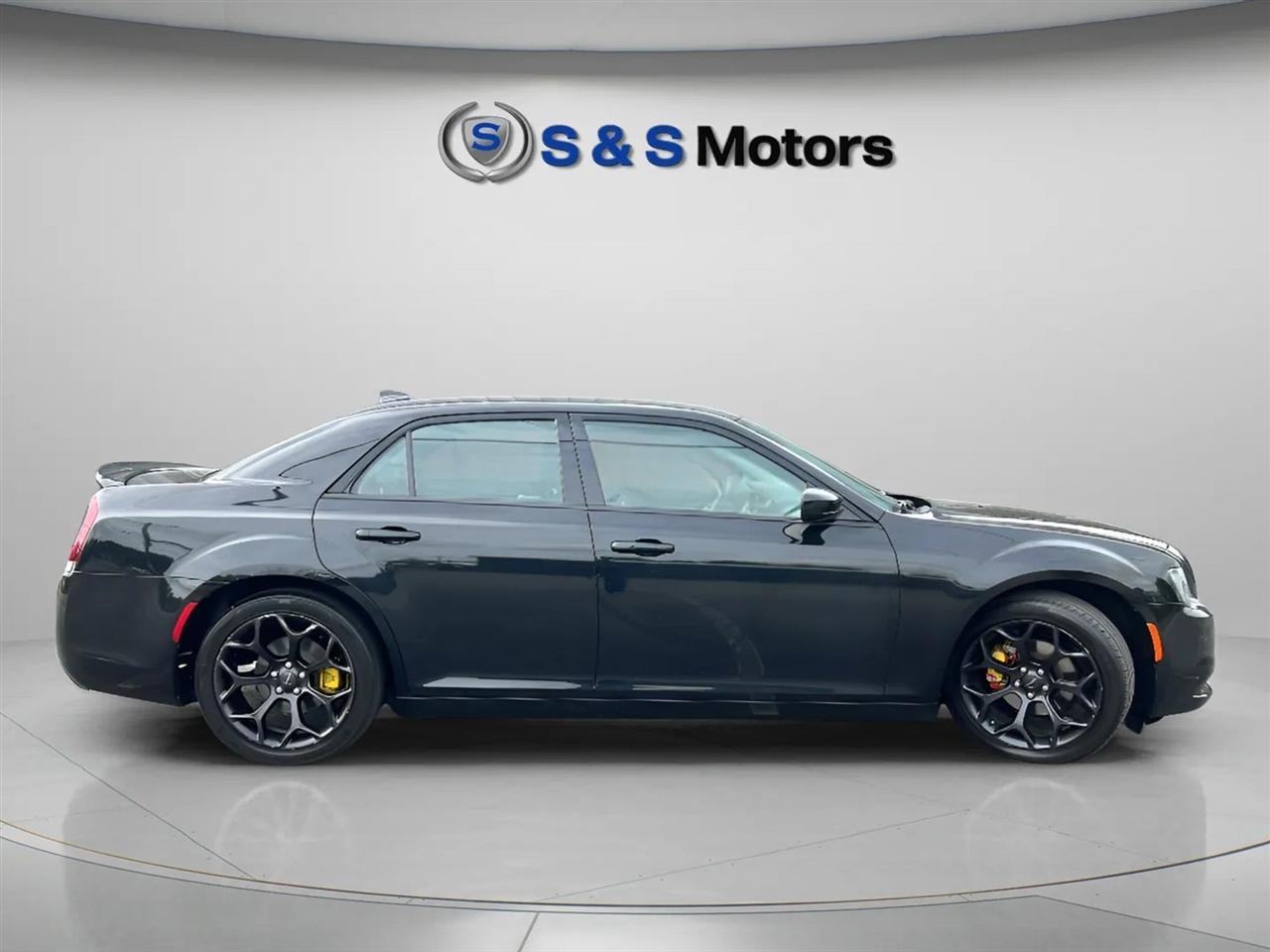 Chrysler 300 Touring RWD 2019