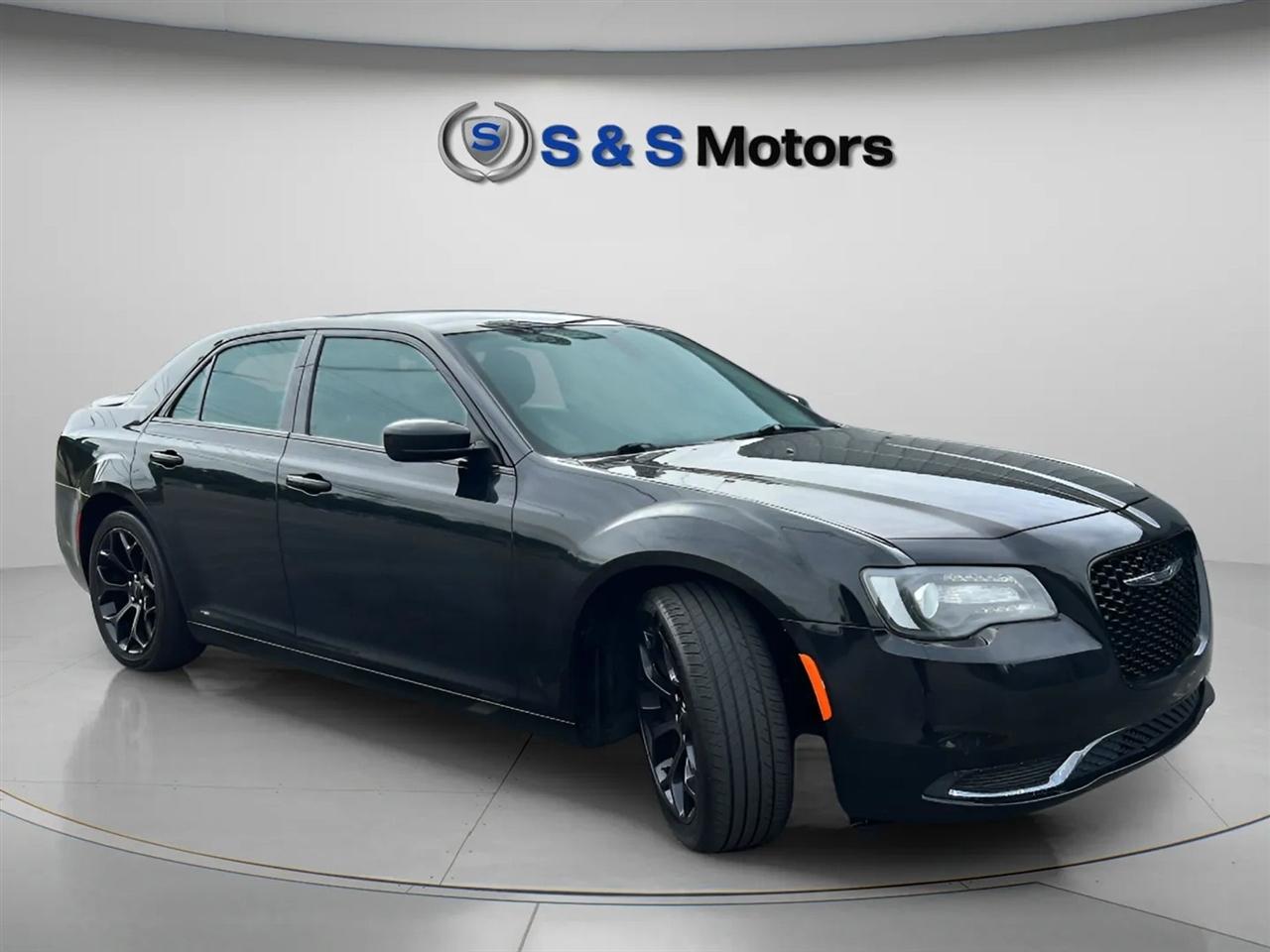 Chrysler 300 Touring RWD 2019