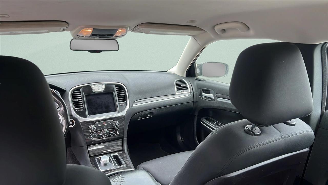 Chrysler 300 Touring RWD 2019