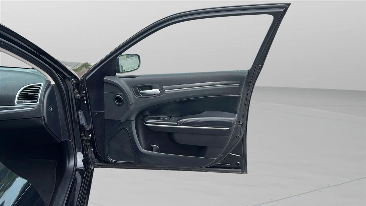 Chrysler 300 Touring RWD 2019