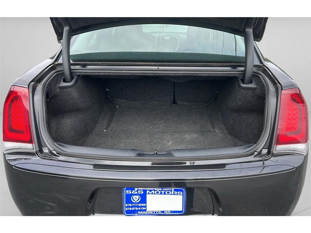 Chrysler 300 Touring RWD 2019