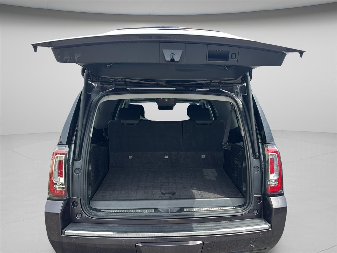 GMC Yukon XL 2WD 4dr Denali 2017