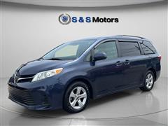 2018 Toyota Sienna 