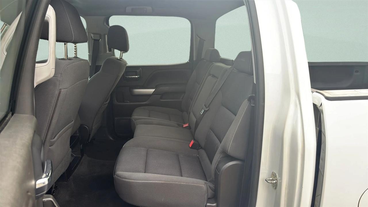 Chevrolet Silverado 1500 4WD Crew Cab 143.5" LT w/2LT 2018