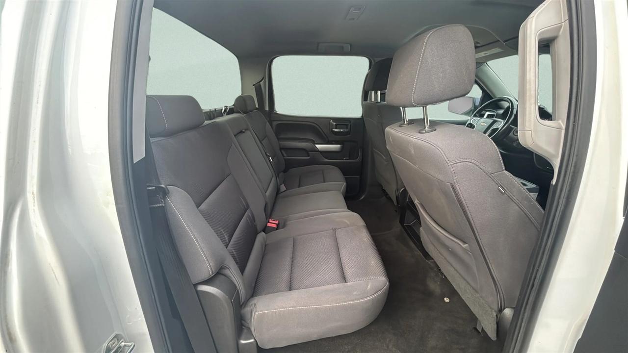 Chevrolet Silverado 1500 4WD Crew Cab 143.5" LT w/2LT 2018
