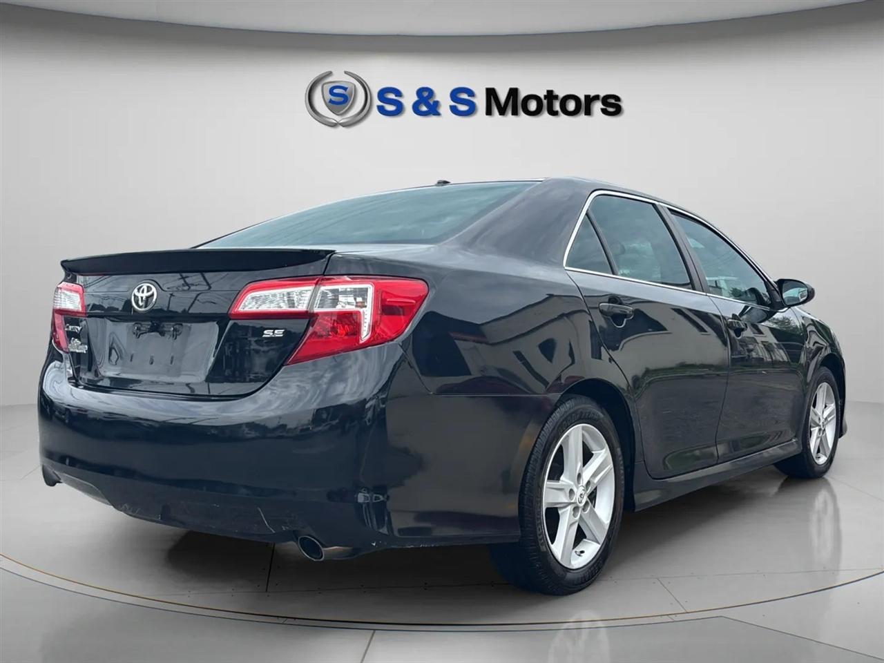 Toyota Camry 4dr Sdn I4 Auto SE Sport Limited Edition (Natl) 2012
