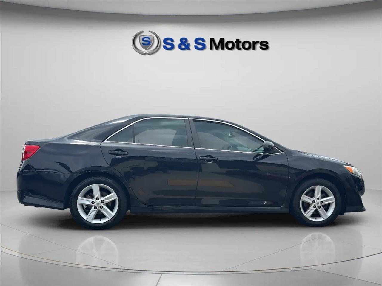 Toyota Camry 4dr Sdn I4 Auto SE Sport Limited Edition (Natl) 2012